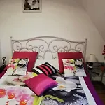 Hibiscus 1er Etage 옹플뢰르
