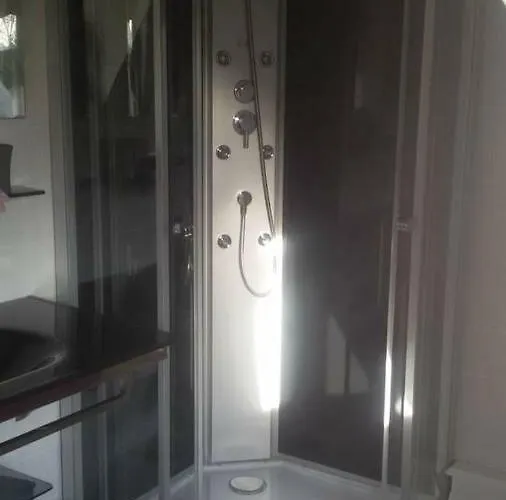 Hibiscus 1er Etage Apartment Honfleur